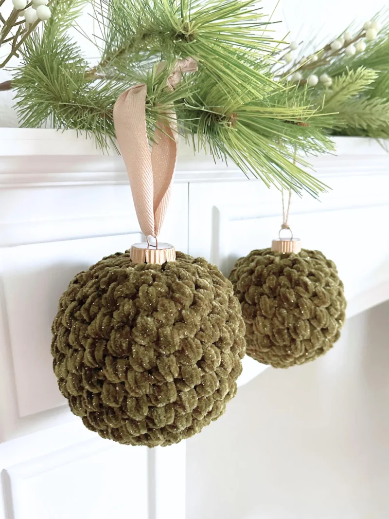 Crochet Christmas Ball Ornament Pattern 097 PDF - Image 2